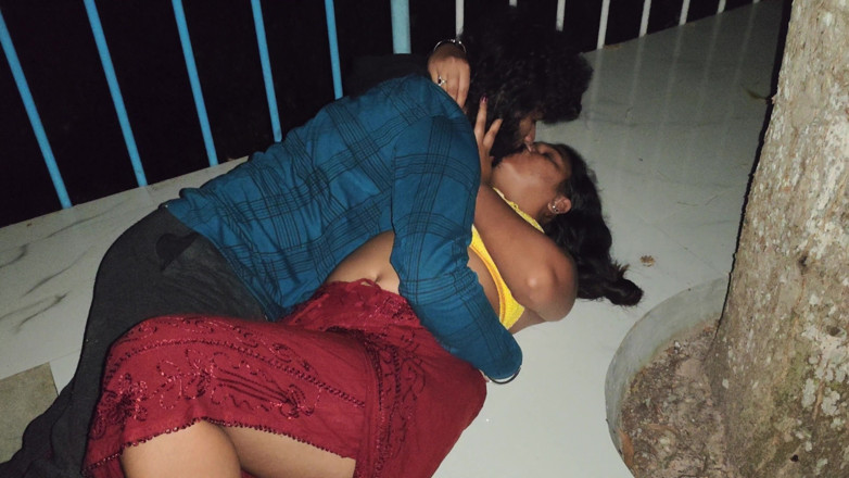 Vaigavarun45: Sexo al aire libre cerca de River en la noche,...