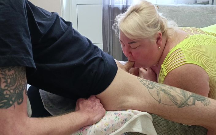 Zona901: Svärmor suger av en stor portion het sperma från en...