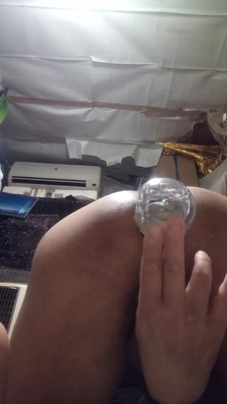 Osiritikubi: Glass dildo big enough for this ass