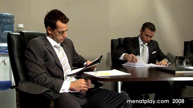 MenAtPlay: Dosarele camerei de consiliu 4