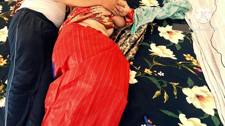 Salmaan001: Pau grande na bunda de Bhabhi em hindi