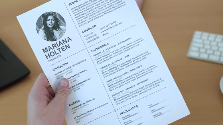 LifeSelector: Lojalna puszczalska sekretarka Lana pieprzy każdego, kto zadowoli swojego szefa