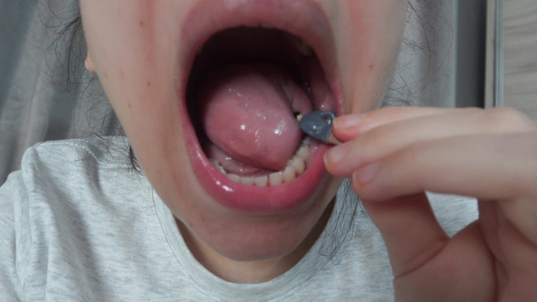 AmayaMori: Sora mea vitregă uriașă se joacă de-a dentistul cu fratele...