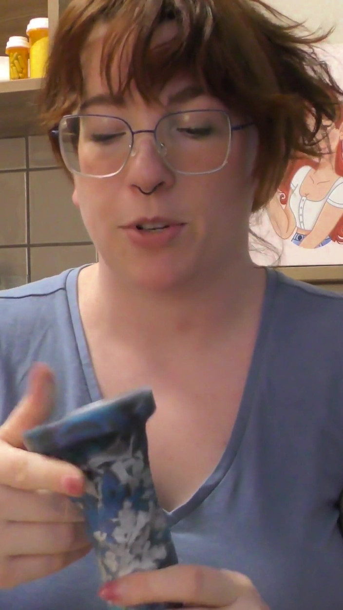 Lily O'Riley: NSFW Recenze nočního king dildo od Uberrime