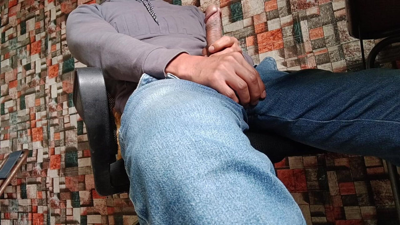 Hornyboy2058: Sperm derlemesi, canavar yarakla mastürbasyon