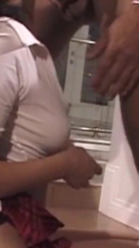Blowjob Khas Dengan Pelacur Muda Seksi