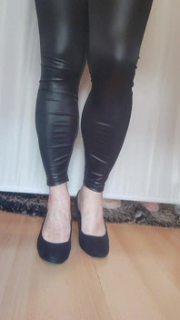 Black Faux bingkap kulit dan kasut tumit tinggi