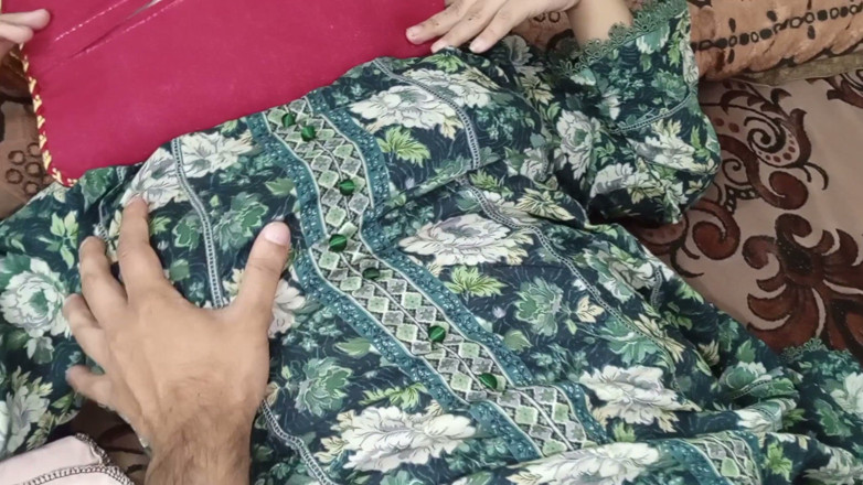 QueenbeautyQB: Deze Indische man en vrouw bewijzen echte romantiek wordt nooit...