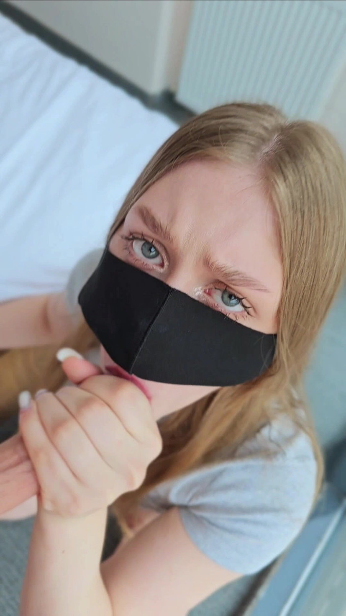 badguy: Llevé al chico a un orgasmo brillante y se corrió...