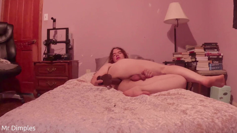 Mr Dimples: Entraînement anal avec mon gode grosse bite noire !