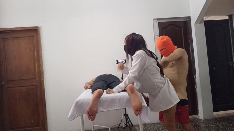 NEGRITA SEXY: The Massage at the Institute Ended Deliciously! My Boyfriend Came...