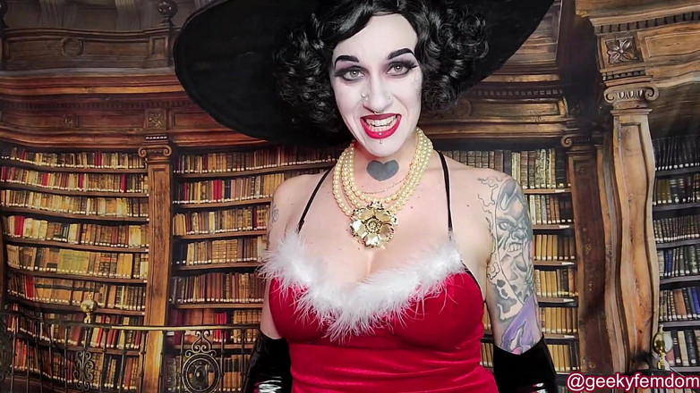 Geeky Femdom: Lady Dimitrescu, cadeau de vacances