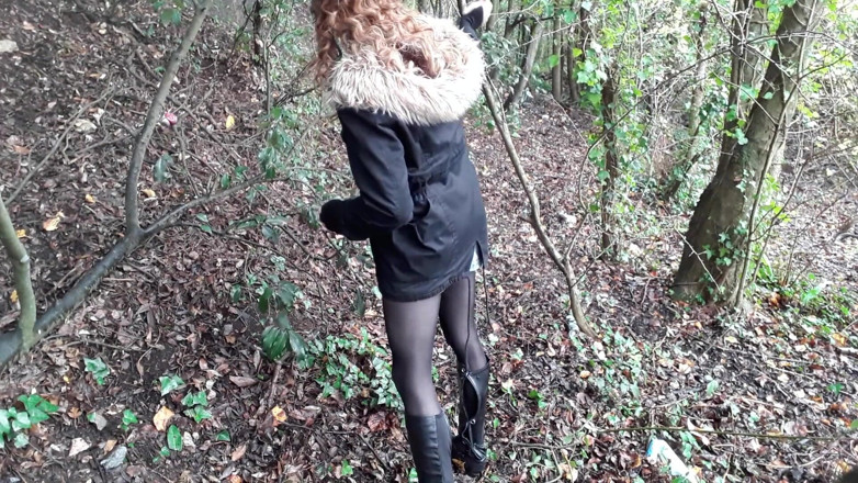 The Midnight Minx: Themidnightminx woodland masturbare