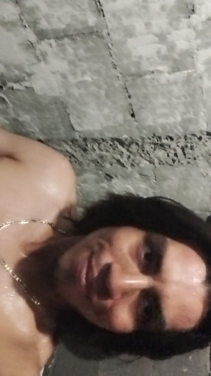 AlexAlejandro13: Banyomda Olmak İster misin