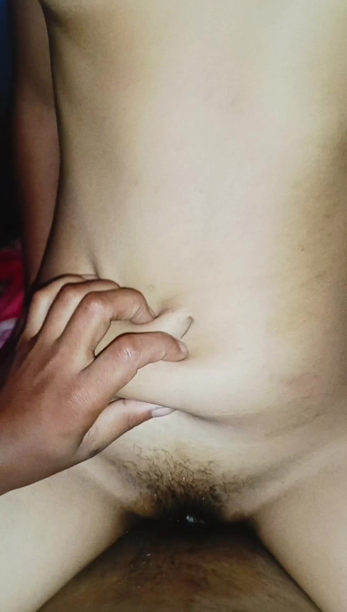 Gangrak: Moje roztomilá přítelkyně se promění v děvku závislou na péru...