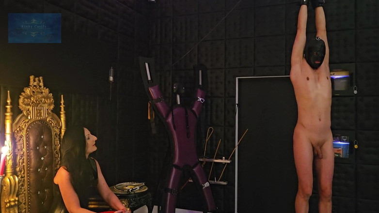 Kinky Castle: Feliz Dia da Compra