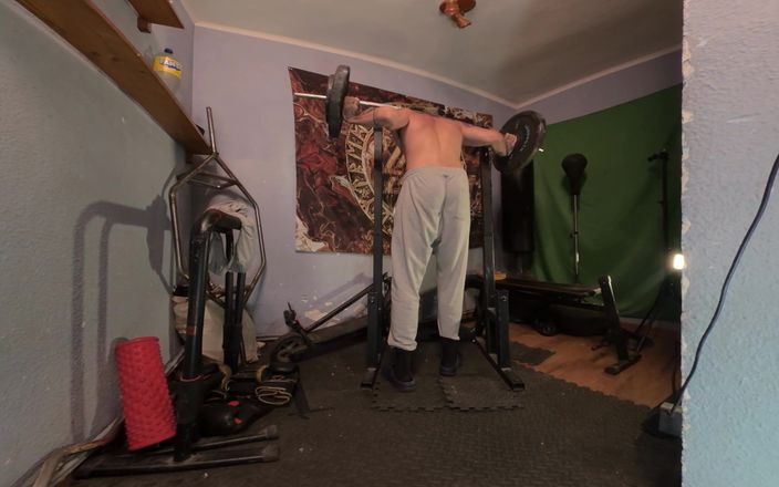 Jack Spanish VR: 8K VR180 - Rituel de gym à domicile - squats profonds nus et...