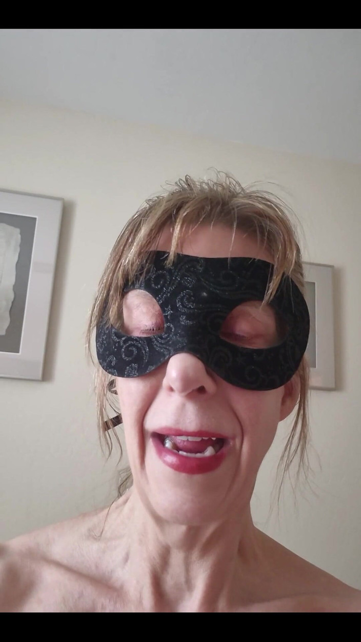 SilkNSin: Zralá maskovaná