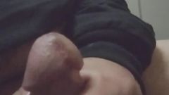MadDick666: В публичном туалете