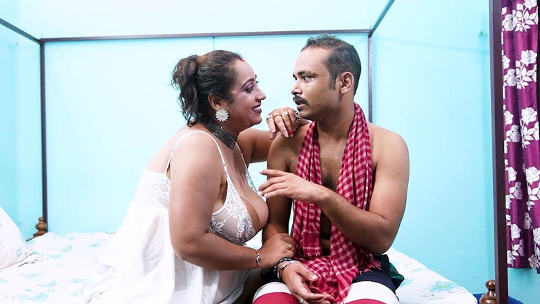 Queen star Desi: Ein sexy bhabi fickt den diener - hardcore-sex