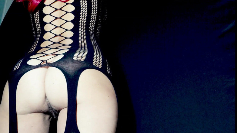 Jay_kate: MILFka v síťovaných oblekech šuká ze stoje - POV