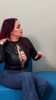 Shairapsychosex invita a Christ hindiansx a una pelirroja madura cachonda a terapia