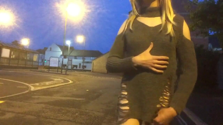 The Midnight Minx: No knickers crossdresser