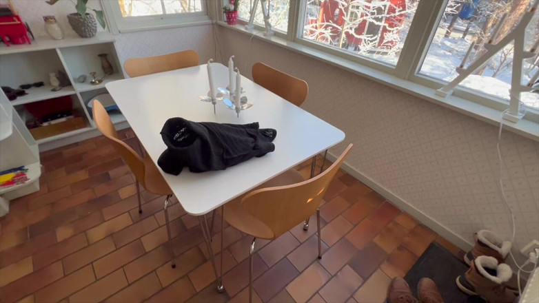 LoveAndRopes: Esposa gostosa mostra sua bunda incrível e dá ao marido...