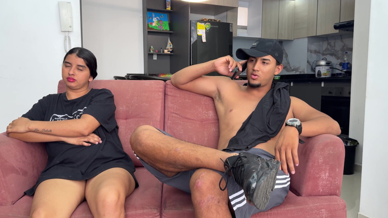 Hilary palvin: While My Husband's Cuckold Makes Lunch Latina Slut Gets Fucked...