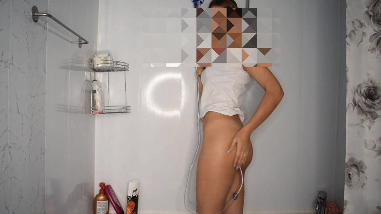 Risky Hairy Couple: Ma vidéo secrète en ligne - lavement sous la douche
