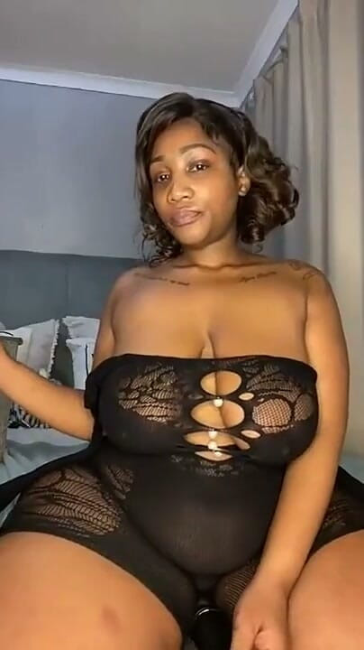 Legendary Booty Overdose: Bouncing That Fat Ass