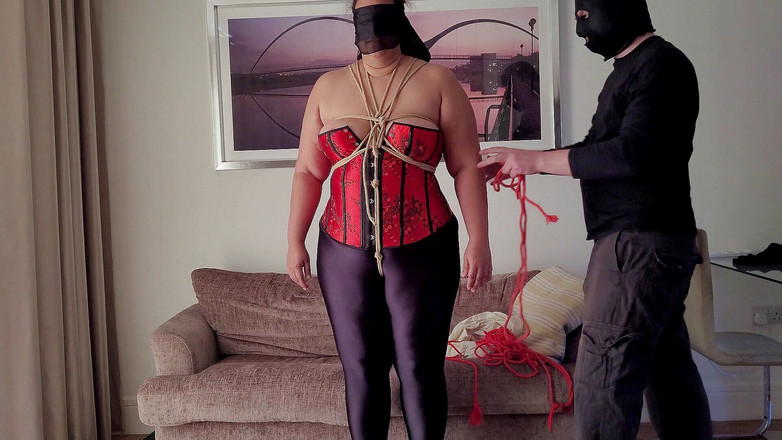 Slutty Ms B: Von einer gauner-fantasie gefesselt