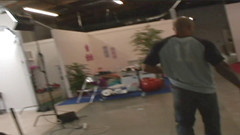 Cock Giants: Milfka kouřící ptáka je ošukaná zezadu nadrženým chlápkem