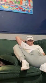 Brit lad wank thủ dâm một mình