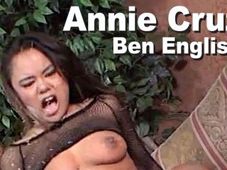 Edge Interactive Publishing: Annie Cruz și Ben suge englezoaică, futai cu ejaculare facială