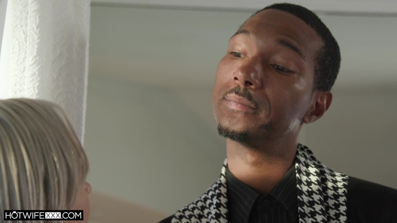 HotwifeXXX: Jamie's Husband Sends a Big Black Gift