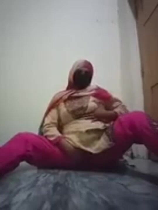 Ashu0286: Video seks viral baru tante seksi india dientot habis-habisan - video...