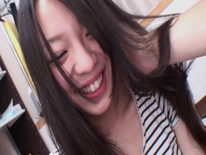 JAPAN IN LOVE: Cute Japanese Girl Scene-2 Slim Oriental z małymi cyckami cieszy...