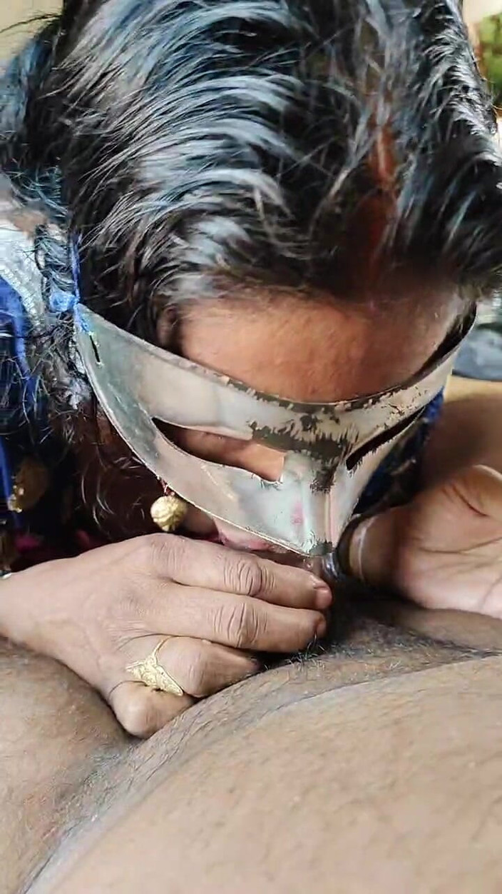 FULLMJEDETI: सौतेली मम्मी सौतेला बेटा रोलप्ले सौतेली मम्मी को चूसना मेरा लंड