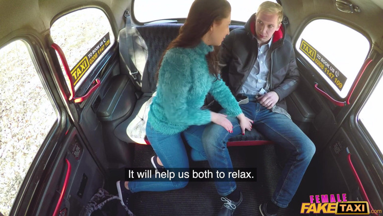 Female Fake Taxi: Teksi palsu wanita - Therese Pelik menunggang batang besar untuk tunggangan...