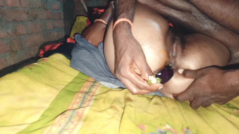 Treblsex: Podczas college'u szwagierka wydobyła wodę z bakłażana