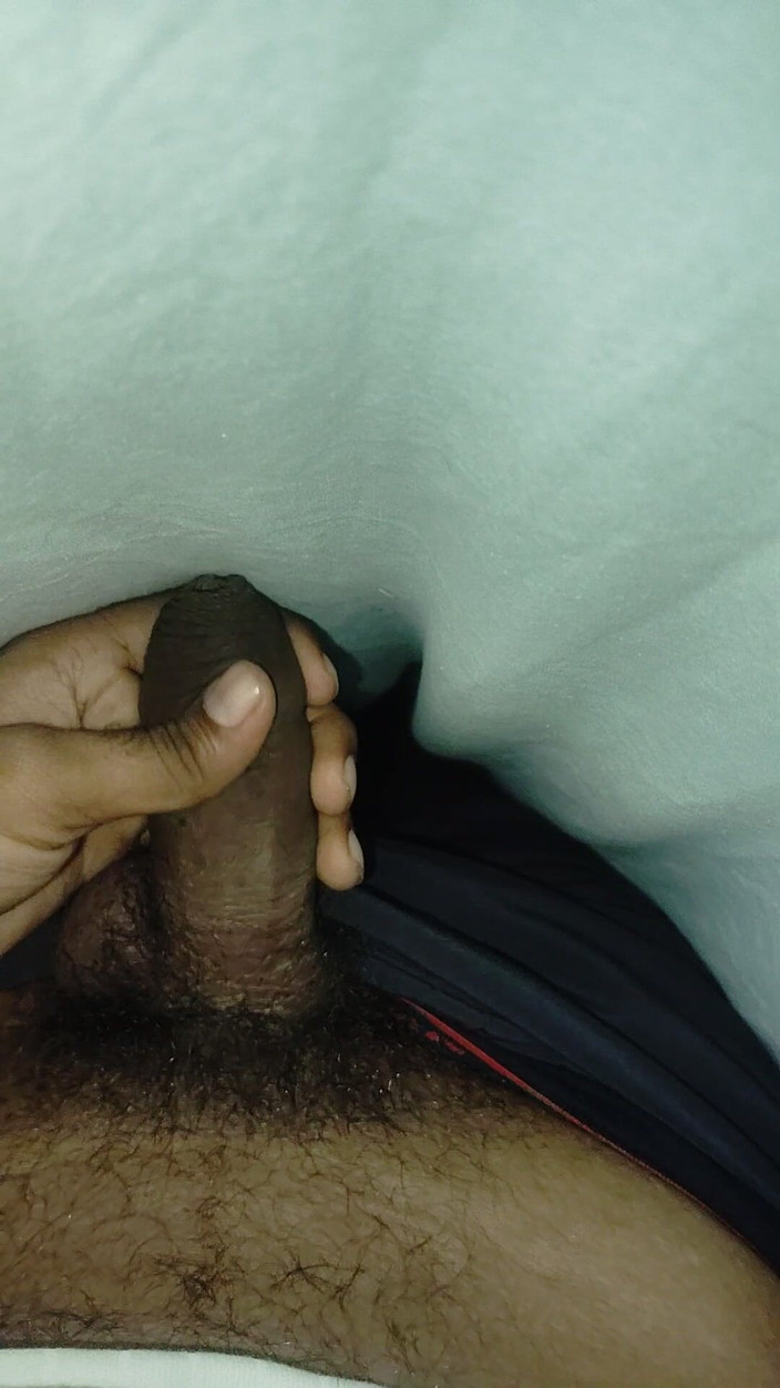 Xxxboyengi: Мастурбация паренька дези. Большой хуй