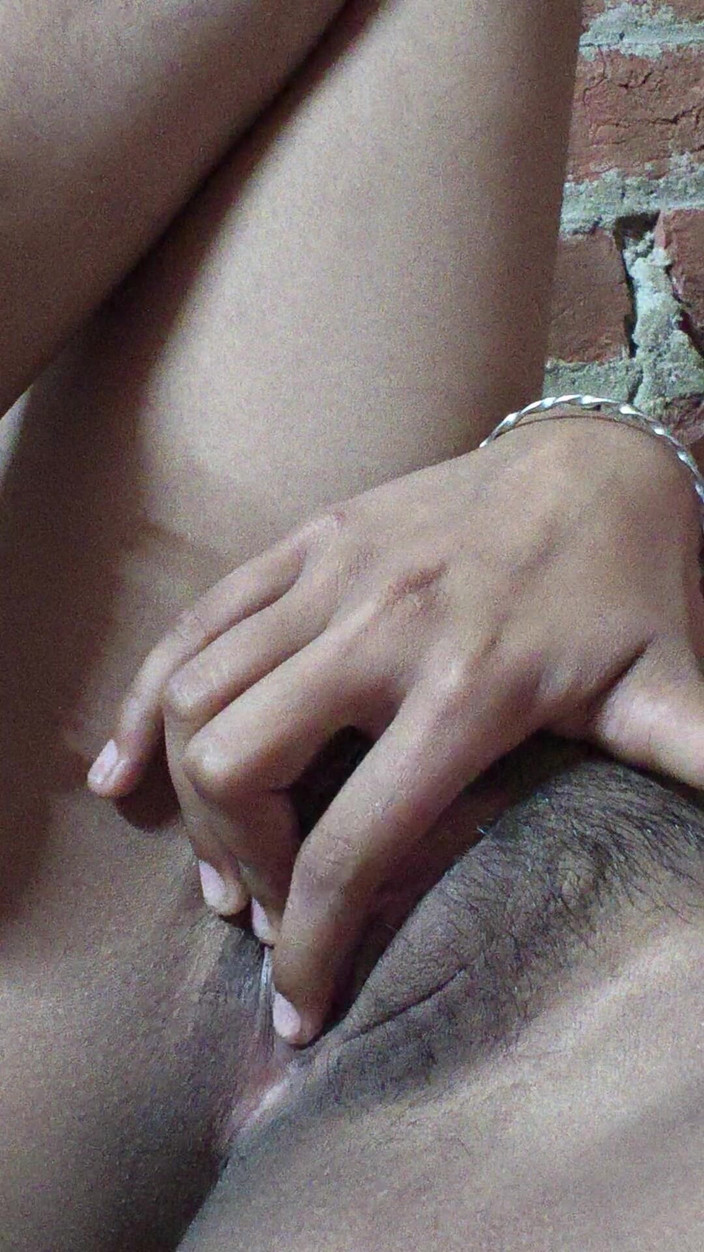 Moma: सेक्सी वीडियो