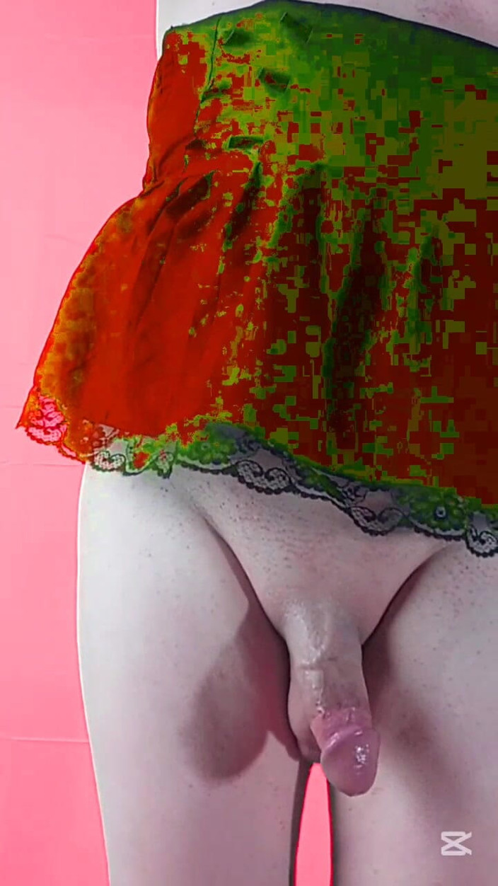 Kitty_Cross: 2 feminin pantat bahenol gotik dientot sama 2 kontol kecil cowok...