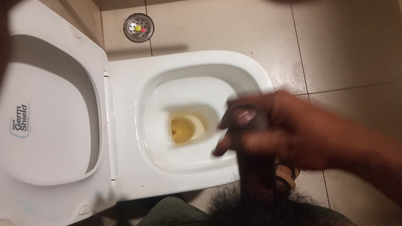 KUMBHA MANOJ KUMAR: Dottore più grande giocattolo gode su paesi ama movimento