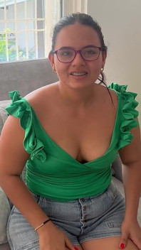 Após o acidente, o vizinho come meu pau
