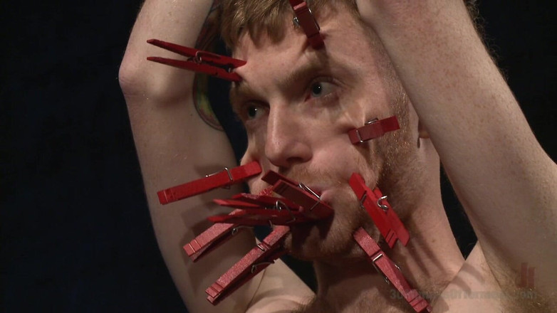 30 Minutes of Torment: Tormento estremo in acqua e dildo drago cattivo