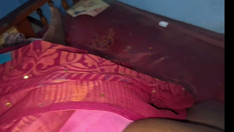 Desisouthcpl: Desi Tamil saree aunty blouse job big ass