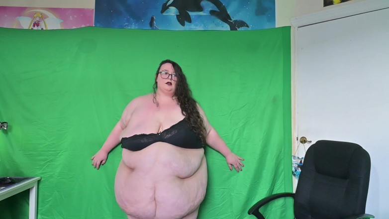 SSBBWLadyBrads: Sexy godin ssbbw stript en schudt