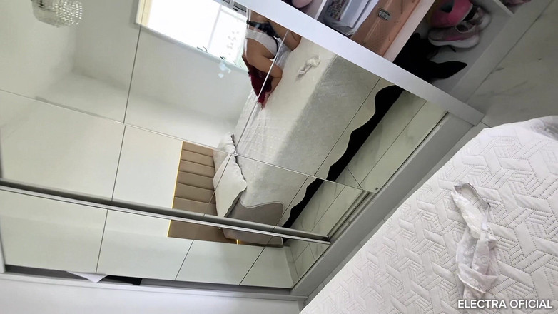 Electra Dominica: Electra Dominica